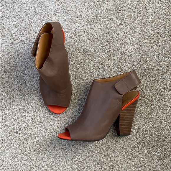 Charly Amar Shoes - Brown Peep Toe Heels
